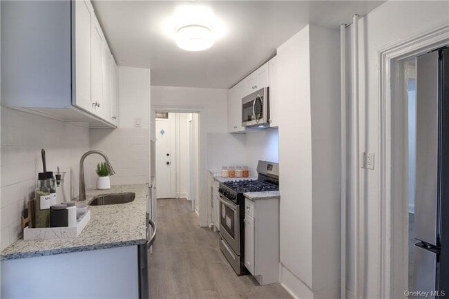 35 White Ave in Nyack, NY - Building Photo - Building Photo