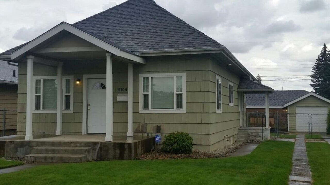 2108 W Montgomery Ave in Spokane, WA - Building Photo