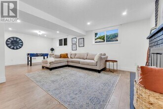 9 Piper Pl in Hamilton, ON - Building Photo - Building Photo