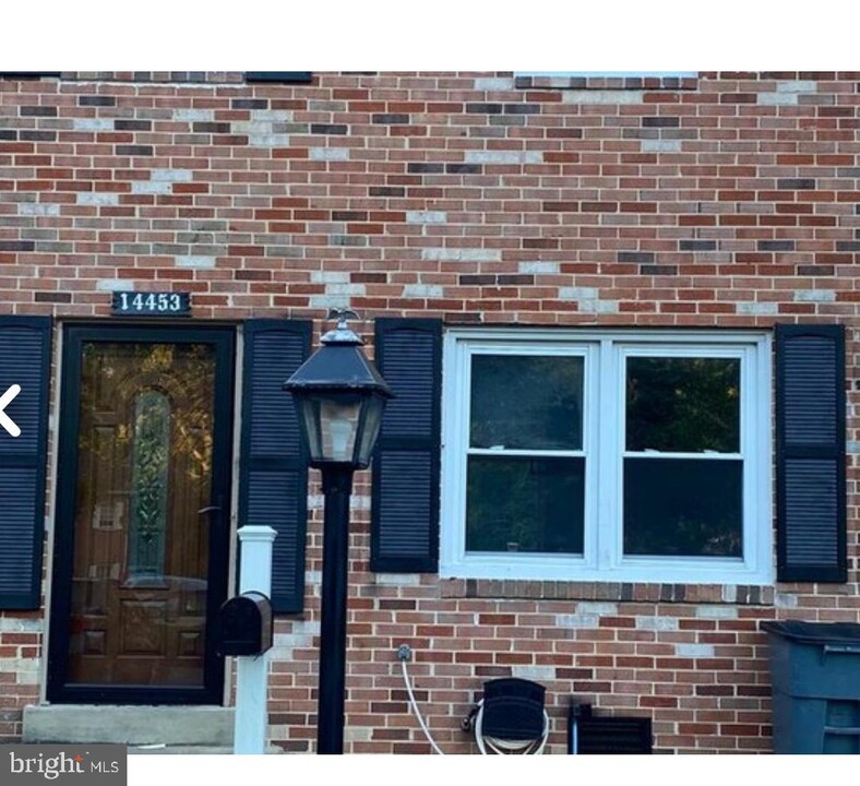 14453 Belvedere Dr in Woodbridge, VA - Foto de edificio