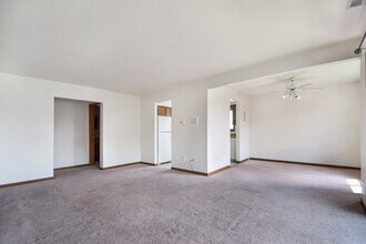 15824 Peggy Ln in Oak Forest, IL - Building Photo - Building Photo