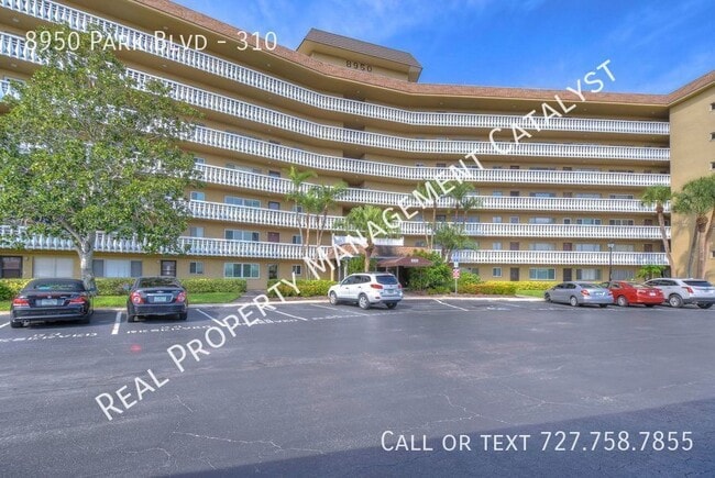 8950 Park Blvd in Seminole, FL - Building Photo - Building Photo