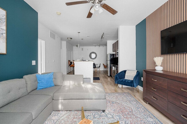 7373 Valley View Ln in Dallas, TX - Building Photo - Building Photo