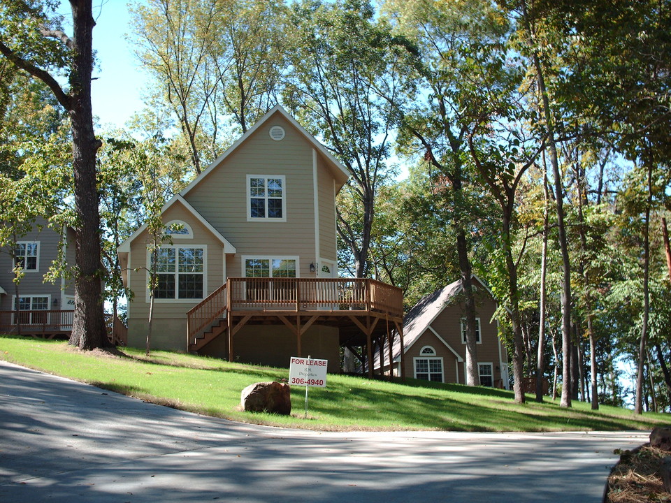 Moonlight Cottages, Duplex and Townhomes in Fayetteville, AR - Building Photo