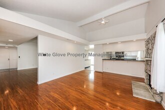 1261 Walden Ln in Tustin, CA - Building Photo - Building Photo