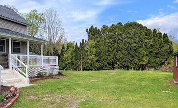 68 Prospect St in Hatfield, MA - Foto de edificio - Building Photo