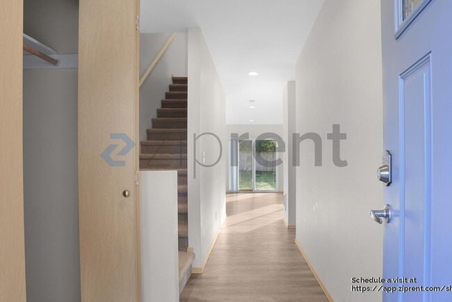 property at 2636 Reid Ave