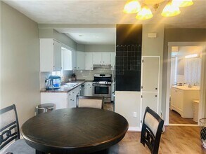 858 Lower River Rd in Lincoln, RI - Building Photo - Building Photo