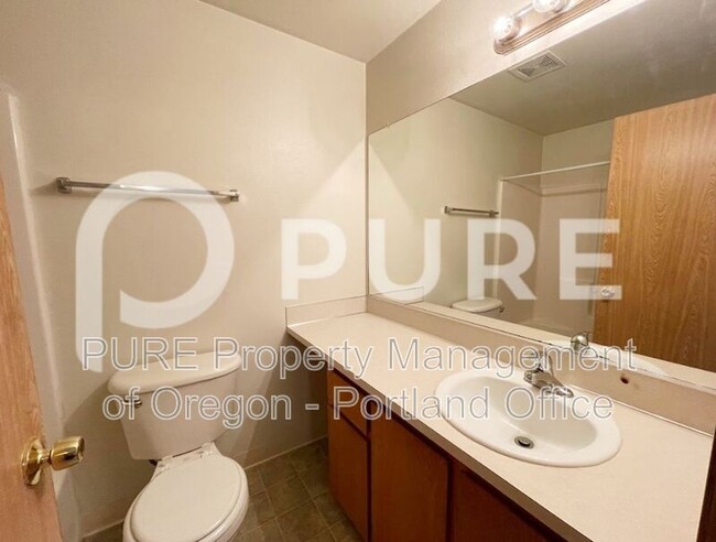 2619 SE 125th Ave in Portland, OR - Building Photo - Building Photo