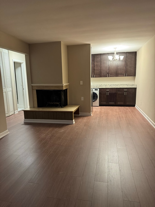 2260 N Summit Ave, Unit 304 in Milwaukee, WI - Building Photo - Building Photo