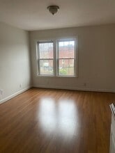 2001 Whitney Ave in North Haven, CT - Building Photo - Building Photo