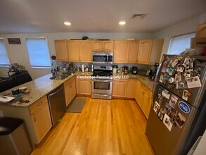 221 Salem St in Medford, MA - Building Photo - Building Photo