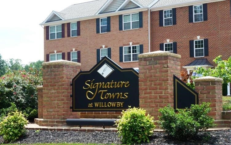 23 Babylonica Ct in Bunker Hill, WV - Building Photo