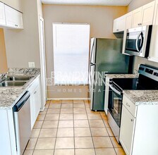 3314 Lake Tiny Cir in Orlando, FL - Building Photo - Building Photo