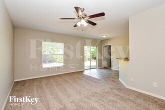 1523 S Cranberry Blvd in North Port, FL - Foto de edificio - Building Photo