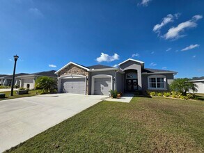 7154 Victoria Rd in Lakeland, FL - Building Photo - Building Photo