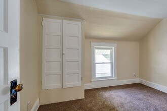 1646 Shady Dr in Toledo, OH - Building Photo - Building Photo