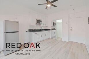 744 Beacon Ave in Los Angeles, CA - Building Photo