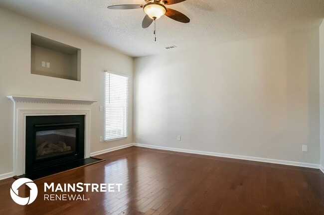 4458 Snowcrest Ln in Raleigh, NC - Building Photo - Building Photo