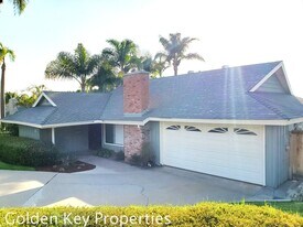 2701 Morning Glory Ln in Carlsbad, CA - Building Photo