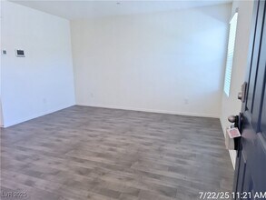 7916 Fields Forever Ave in Las Vegas, NV - Building Photo - Building Photo