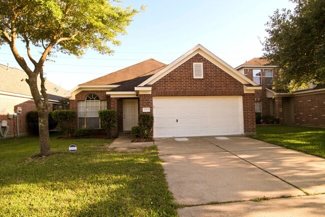 property at 19523 Maywood Falls Cir