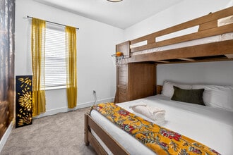 1734 W Cherry St, Unit A in Tampa, FL - Foto de edificio - Building Photo