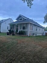 3739 N Washburn Ave in Minneapolis, MN - Building Photo