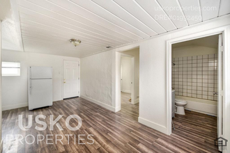 4806 Mendocino Blvd in Sacramento, CA - Building Photo - Building Photo