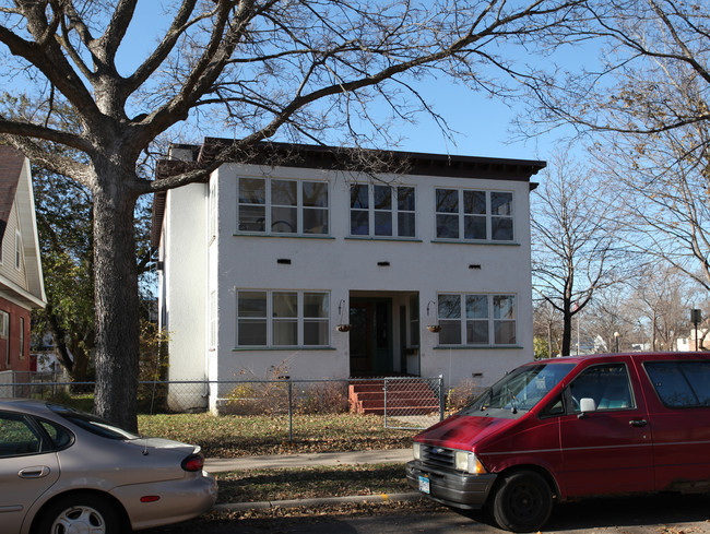 3400 Elliot Ave in Minneapolis, MN - Building Photo - Building Photo