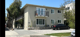 1315 N Poinsettia Pl Apartments