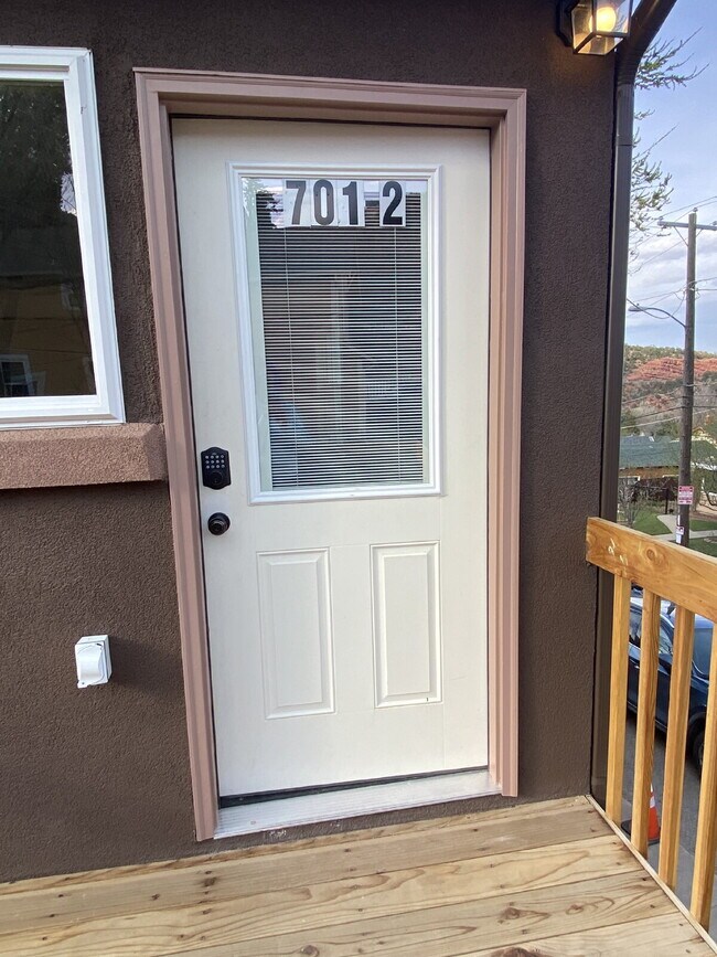 701 Prospect Pl in Manitou Springs, CO - Building Photo - Building Photo
