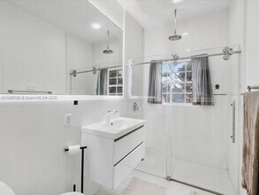 600 91st St in Surfside, FL - Building Photo - Building Photo