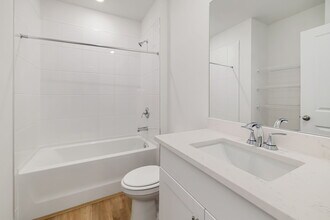 11313 Bellewood Ter in Parrish, FL - Building Photo - Building Photo