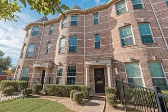 2500 Rockbrook Dr in Lewisville, TX - Building Photo - Building Photo