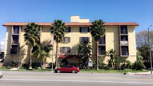 5000 Laurel Canyon Blvd, Unit #104