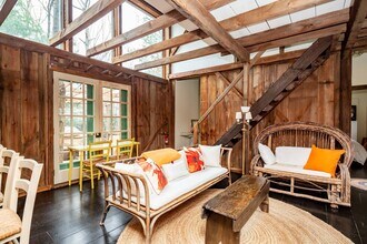142 Suffolk St in Sag Harbor, NY - Building Photo - Building Photo