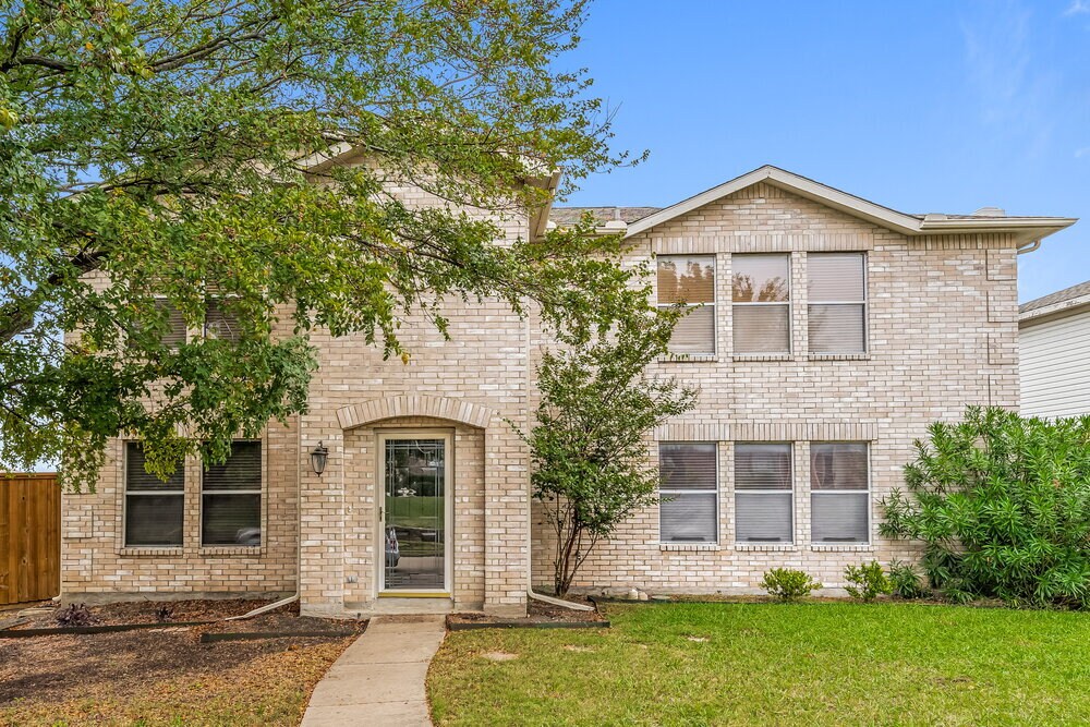 1446 Stewart Dr in Rockwall, TX - Building Photo