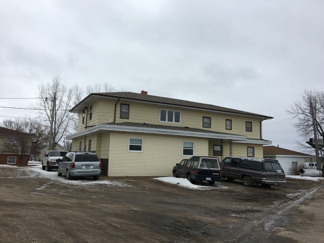 Investment PACKAGE in Harvey, ND - Building Photo - Other