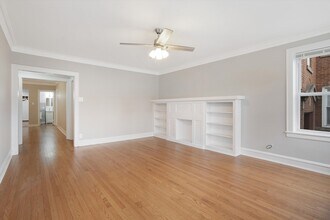 5746 N Maplewood Ave, Unit 1 in Chicago, IL - Foto de edificio - Building Photo