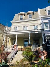 1933 Park Rd NW, Unit 2 in Washington, DC - Foto de edificio - Building Photo
