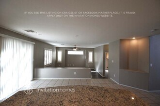 9987 Burton Lake Ct in Las Vegas, NV - Building Photo - Building Photo
