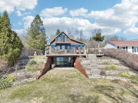 3641 Mann Rd in Village of Clarkston, MI - Building Photo