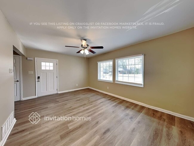 2716 Lancaster Dr, Unit 102D in East Point, GA - Building Photo - Building Photo