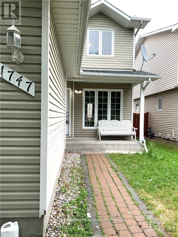 1747 Belcourt Blvd in Ottawa, ON - Building Photo - Building Photo
