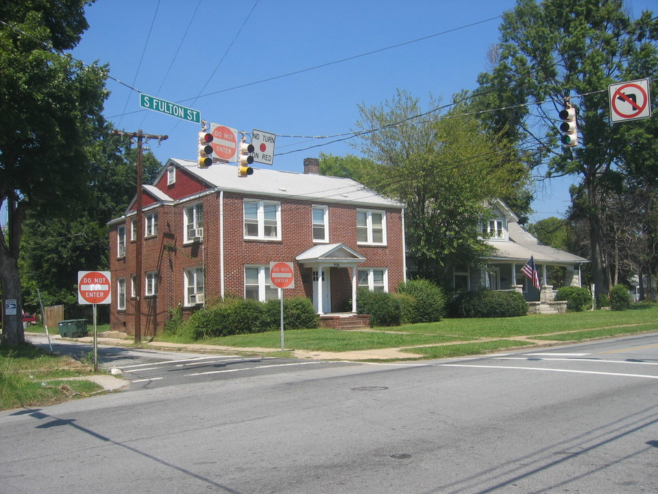 926 S Fulton St in Salisbury, NC - Foto de edificio