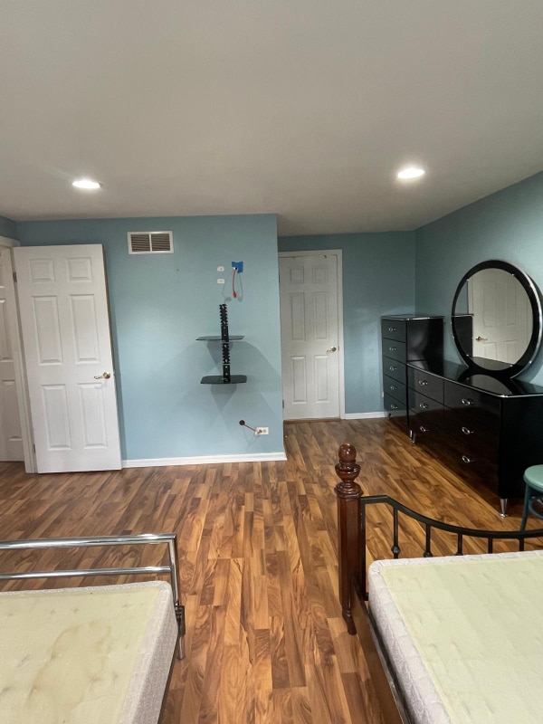 property at 1975 Haddam Pl
