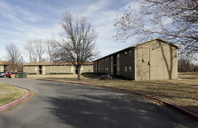 Creek Village in Okmulgee, OK - Building Photo - Building Photo