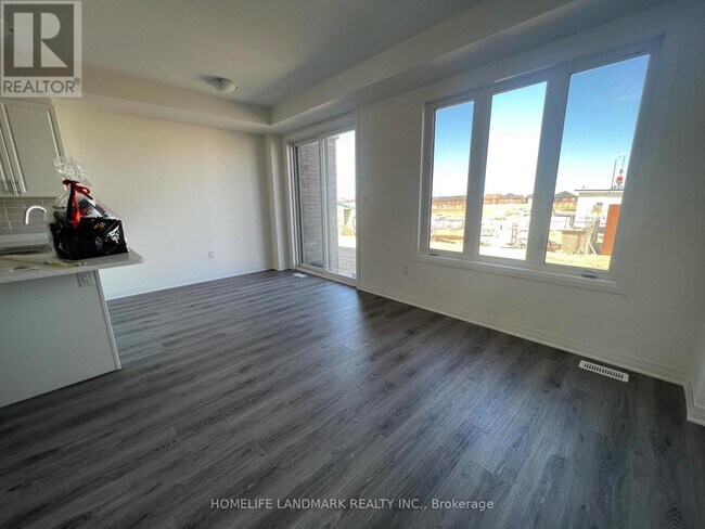 59 Sagewood Ave in Barrie, ON - Building Photo - Building Photo