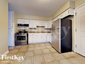 21 Concord Ave in Romeoville, IL - Building Photo - Building Photo